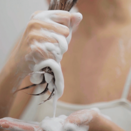 Transitioning to a Shampoo Bar: What to Expect in the First Few Weeks